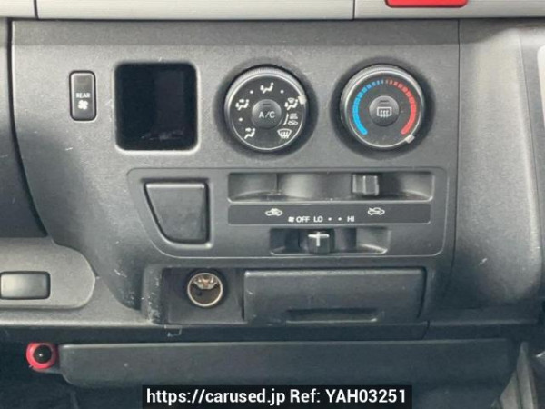 Used 2006 AT toyota hiace-van KDH205K Image[23]