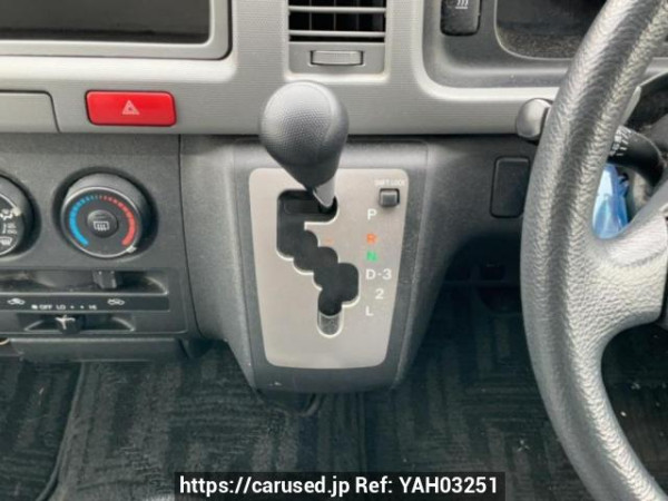 Used 2006 AT toyota hiace-van KDH205K Image[24]