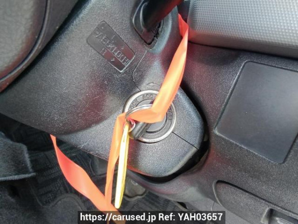 Used 2005 AT toyota regiusace-van KDH205K Image[23]