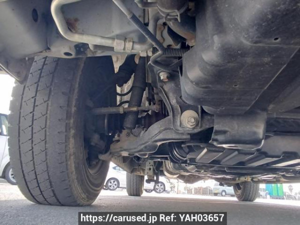 Used 2005 AT toyota regiusace-van KDH205K Image[34]