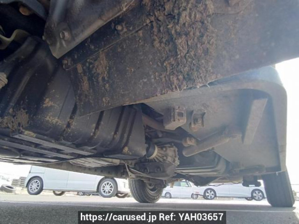 Used 2005 AT toyota regiusace-van KDH205K Image[37]