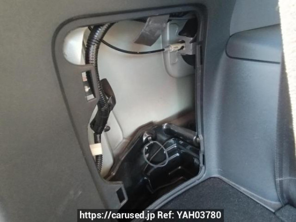 Used 2004 AT toyota wish ZNE10G Image[42]