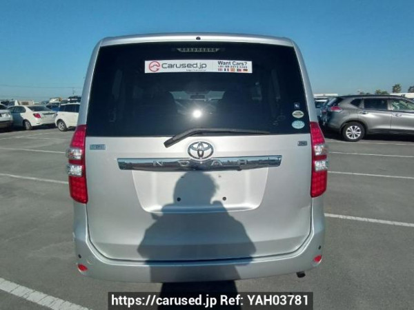 Used 2010 AT toyota noah ZRR70G Image[5]
