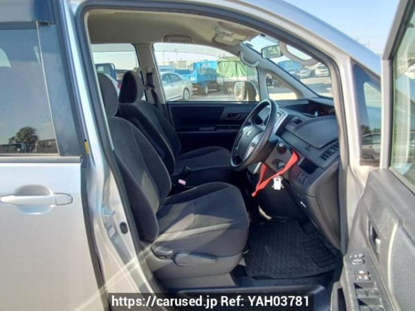 Used 2010 AT toyota noah ZRR70G Image[13]