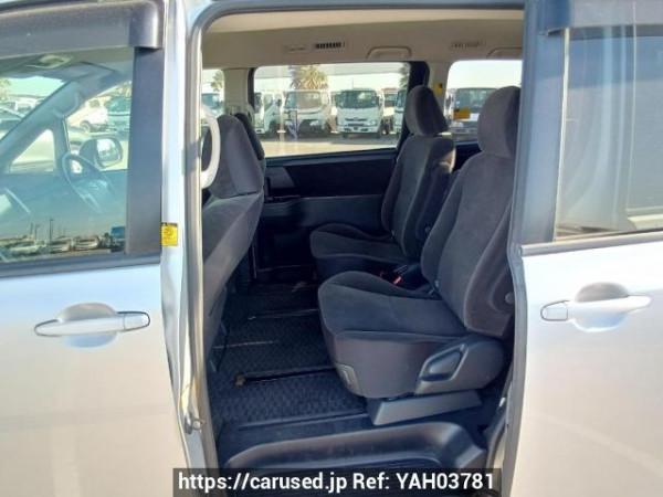 Used 2010 AT toyota noah ZRR70G Image[16]