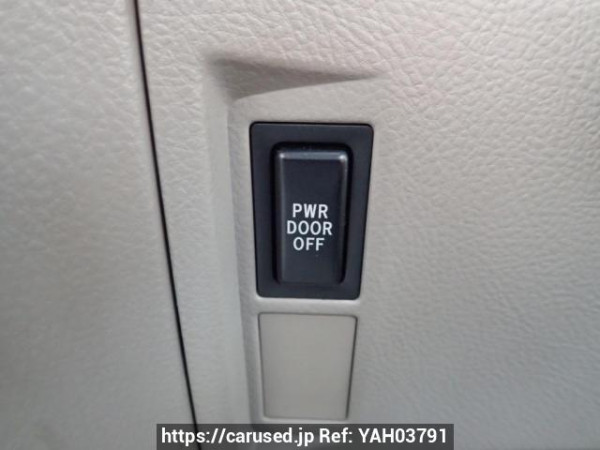 Used 2004 AT toyota noah AZR60G Image[17]