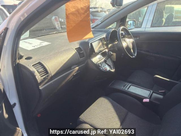 Used 2005 AT toyota wish ZNE10G Image[9]