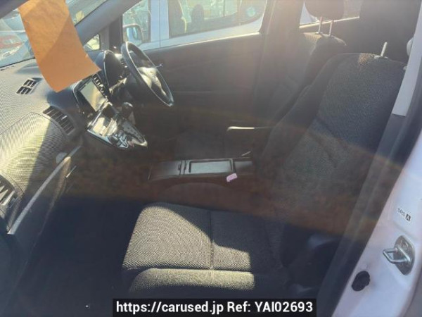 Used 2005 AT toyota wish ZNE10G Image[11]