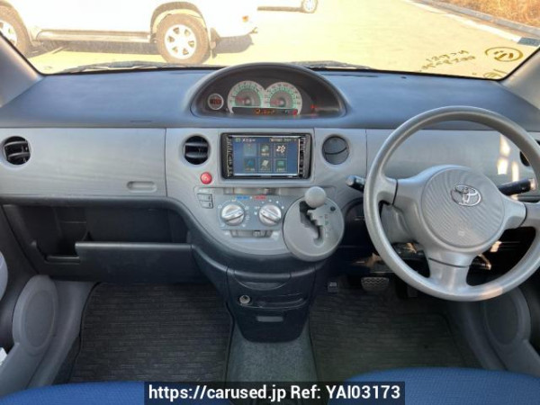 Used 2004 AT toyota sienta NCP81G Image[18]