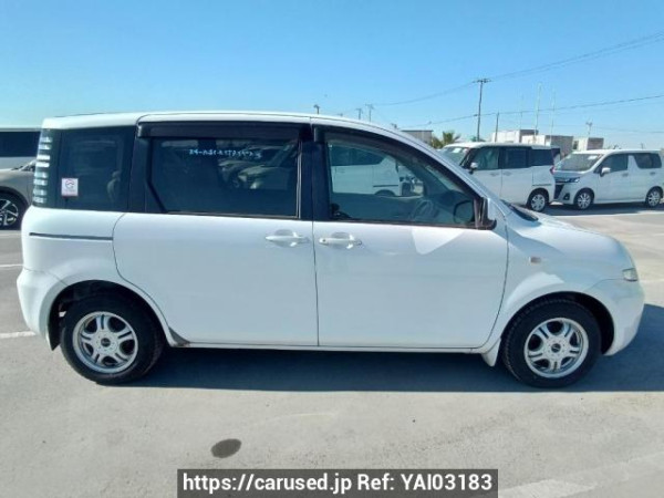 Used 2004 AT toyota sienta NCP81G Image[7]