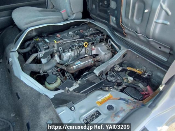 Used 2004 AT toyota hiace-van KDH205V Image[9]