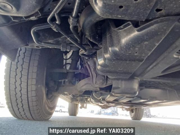 Used 2004 AT toyota hiace-van KDH205V Image[32]