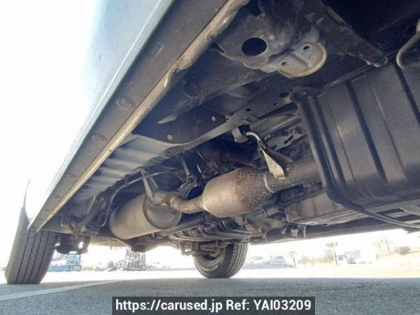 Used 2004 AT toyota hiace-van KDH205V Image[34]