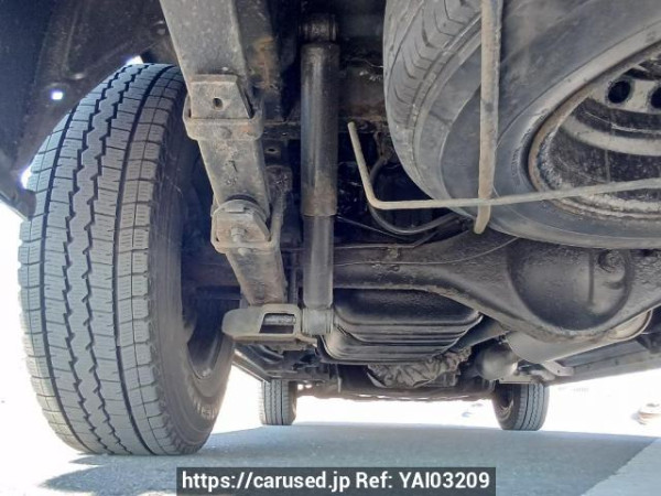 Used 2004 AT toyota hiace-van KDH205V Image[38]