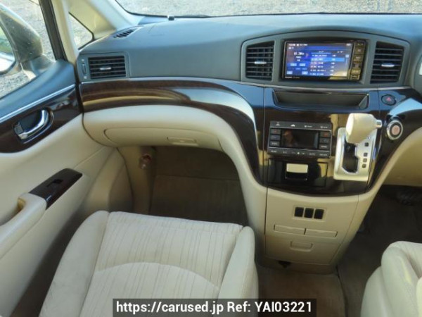 Used 2013 AT nissan elgrand TE52 Image[25]