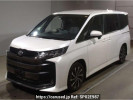 Toyota Noah MZRA90W