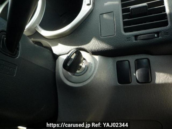 Used 2004 AT toyota hilux-surf RZN215W Image[16]