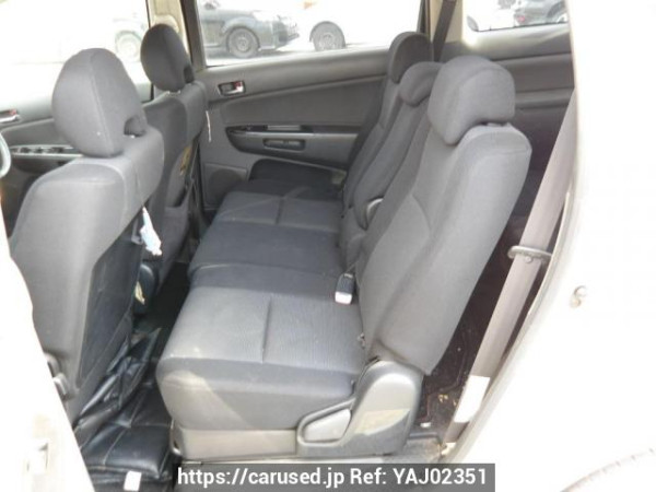 Used 2004 AT toyota wish ZNE10G Image[16]