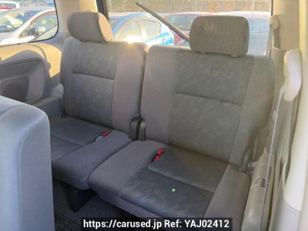 Used 2003 AT toyota noah AZR60G Image[10]