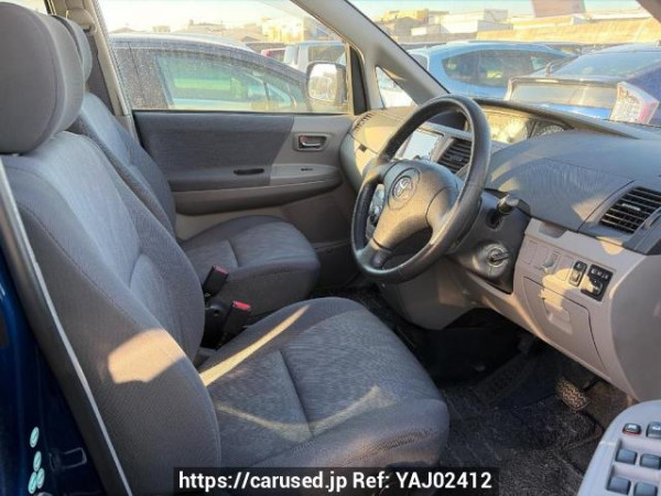 Used 2003 AT toyota noah AZR60G Image[11]