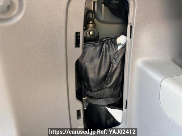 Used 2003 AT toyota noah AZR60G Image[30]