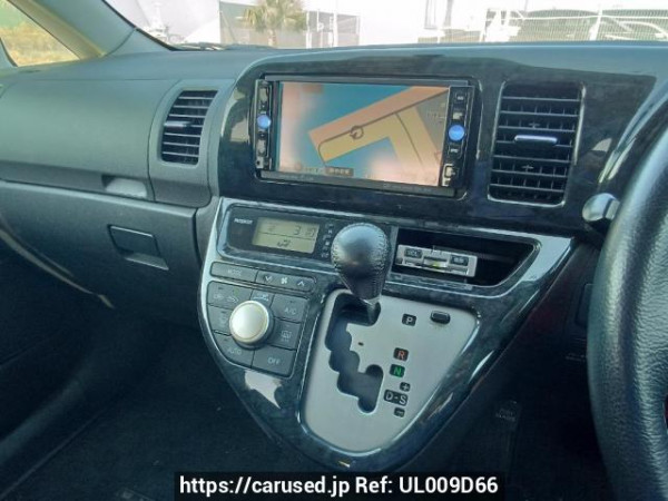 Used 2006 AT toyota wish ZNE10G Image[24]