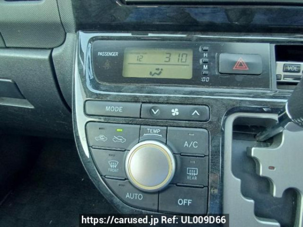 Used 2006 AT toyota wish ZNE10G Image[26]