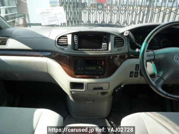 Used 2000 AT toyota regius-wagon RCH41W Image[20]