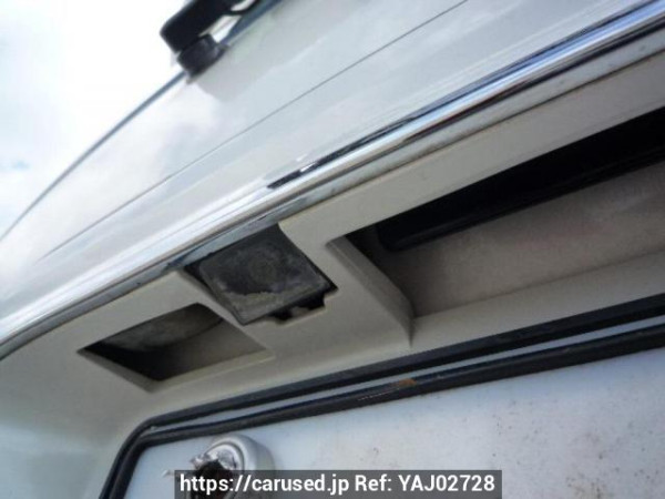 Used 2000 AT toyota regius-wagon RCH41W Image[23]