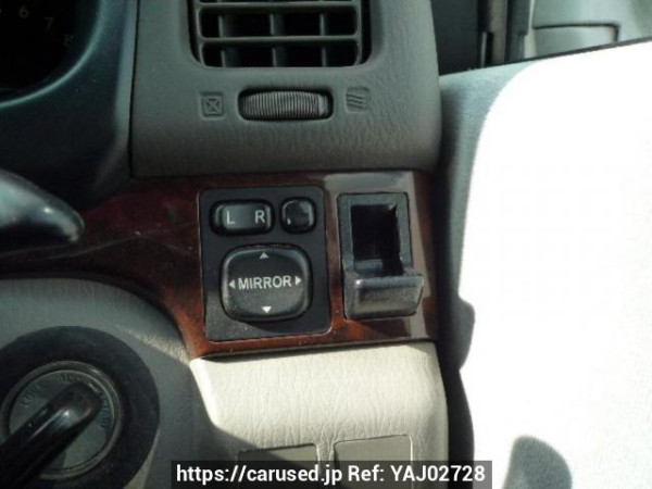 Used 2000 AT toyota regius-wagon RCH41W Image[28]