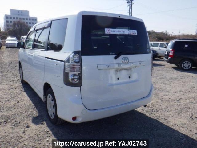 Buy Used 2007 Toyota Voxy ZRR70G (YAJ02743) - Carused.jp