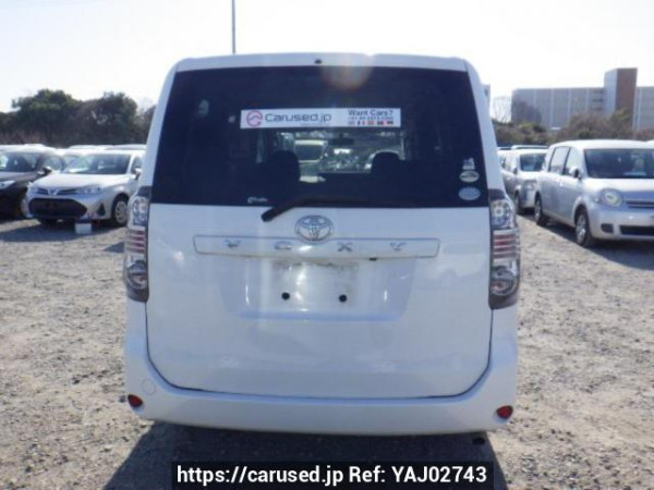 Used 2007 AT toyota voxy ZRR70G Image[5]