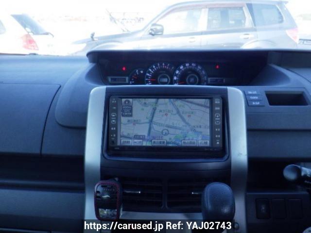 Buy Used 2007 Toyota Voxy ZRR70G (YAJ02743) - Carused.jp