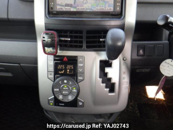 Used 2007 AT toyota voxy ZRR70G Image[23]