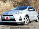 Toyota Aqua DAA-NHP10