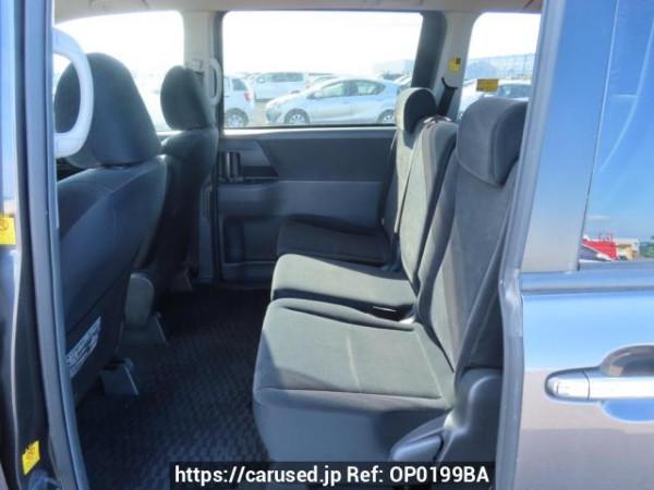 Used 2009 AT toyota noah ZRR70G Image[20]