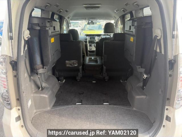 Used 2009 AT toyota voxy ZRR70W Image[5]