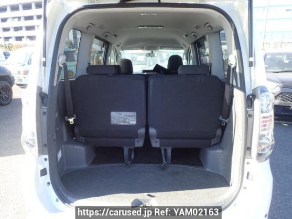 Used 2008 AT toyota voxy ZRR70W Image[6]