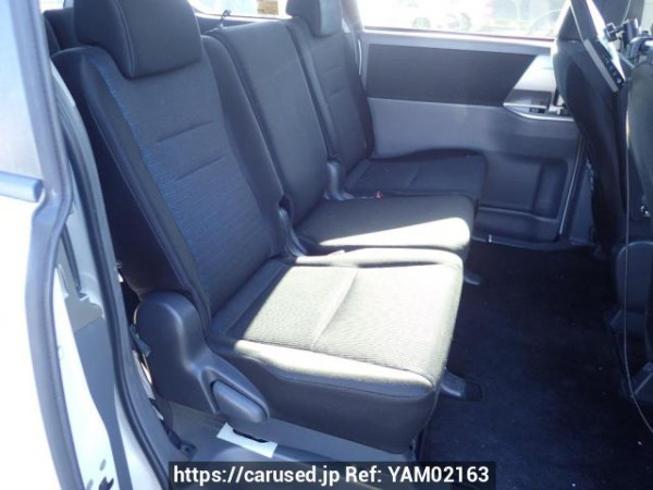 Used 2008 AT toyota voxy ZRR70W Image[11]