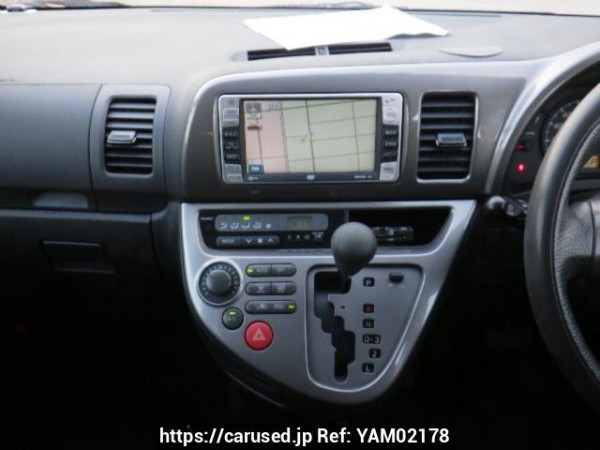 Used 2005 AT toyota wish ZNE10G Image[20]