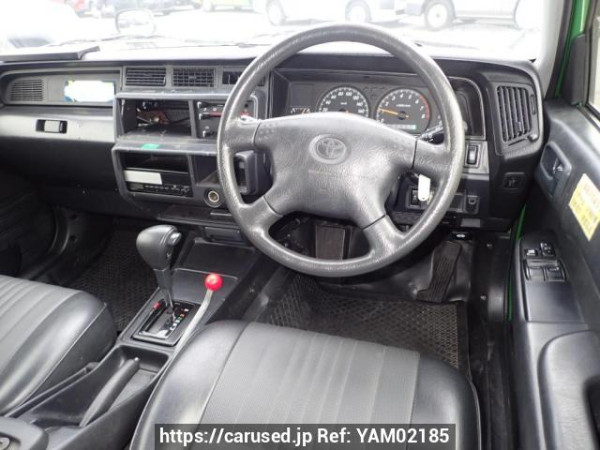 Used 2017 AT toyota crown-comfort TSS10 Image[15]