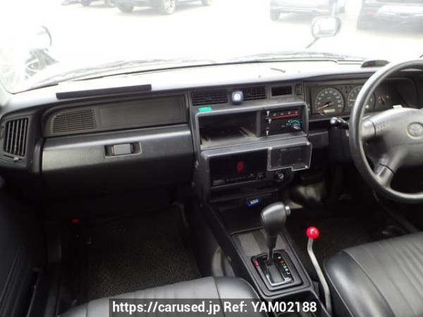 Used 2017 AT toyota crown-comfort TSS10 Image[14]