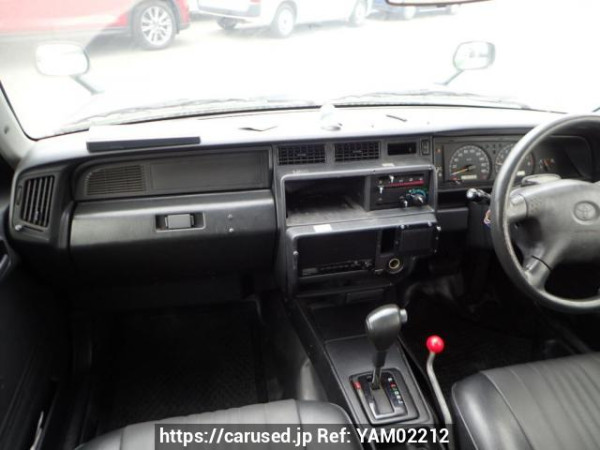 Used 2017 AT toyota crown-comfort TSS10 Image[14]