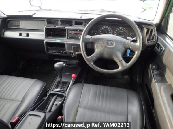 Used 2017 AT toyota crown-comfort TSS10 Image[13]