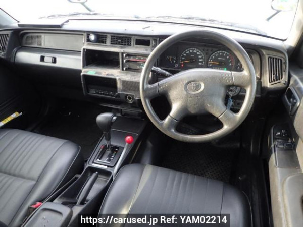 Used 2017 AT toyota crown-comfort TSS10 Image[13]