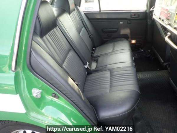 Used 2017 AT toyota crown-comfort TSS10 Image[11]