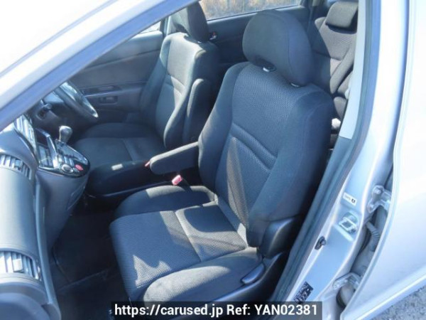 Used 2003 AT toyota wish ZNE10G Image[16]
