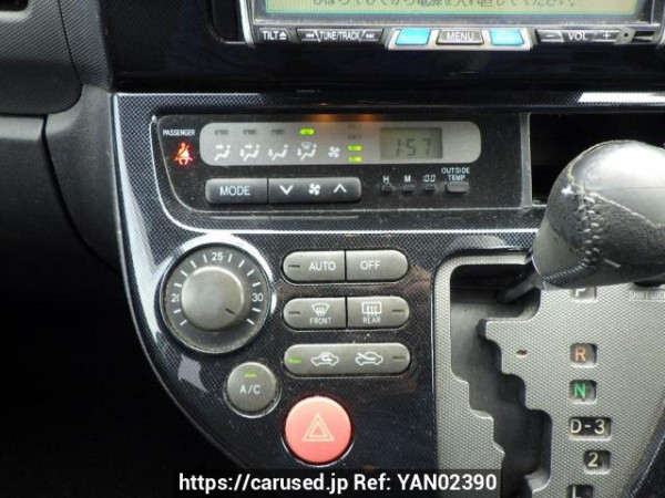 Used 2003 AT toyota wish ZNE10G Image[23]