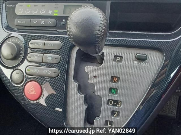 Used 2005 AT toyota wish ZNE10G Image[26]