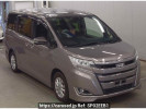 Toyota Noah ZRR80G